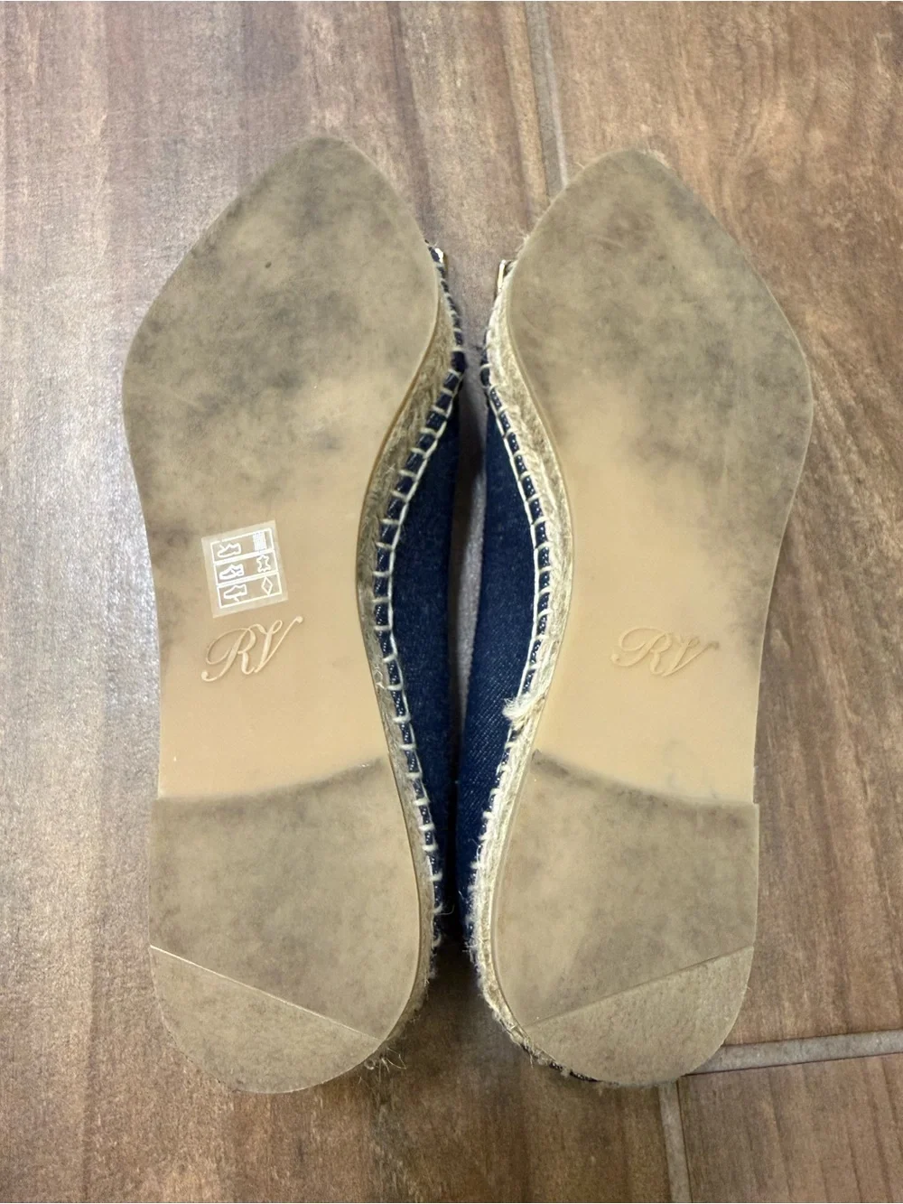 Roger Vivier Denim Espadrille Flat Dark Blue Gold Buckle 34 4 Flatform Shoes